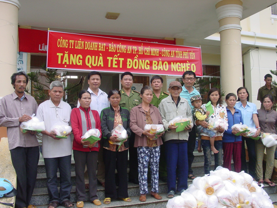 Giving New Year gifts for poor families