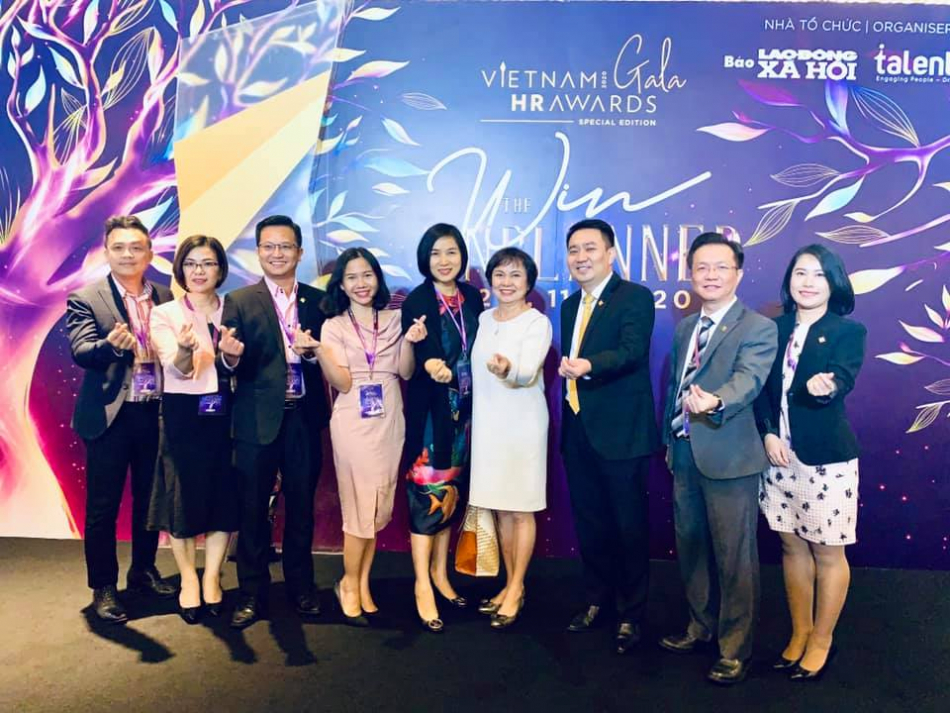 PNJ Vinh Danh giải thưởng VNHR AWARDS 2020 - Talentnet tổ chức.